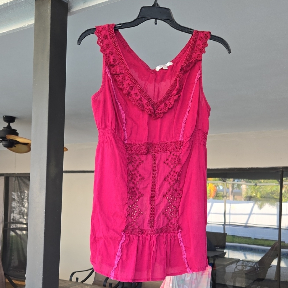 Burgundy Ruffled Sleeveless Tank Top